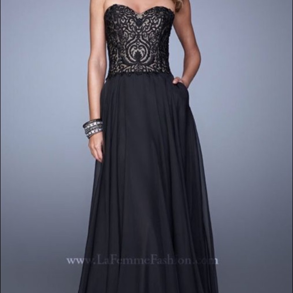 La femme dress